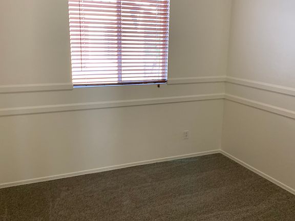 5th image of 3031 W Sand Flower Dr