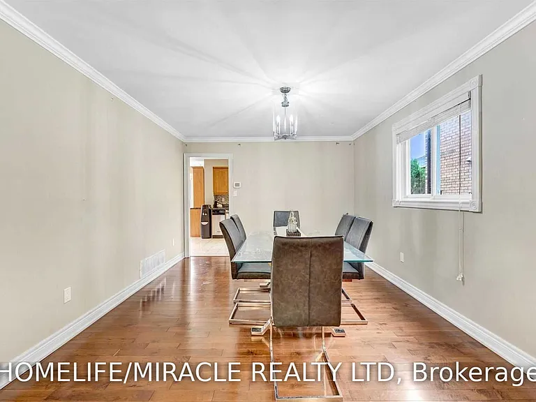 11 Phelps Dr — Photo 8