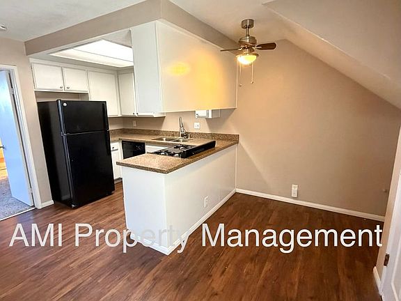 4th image of 3985 Mississippi St APT 4