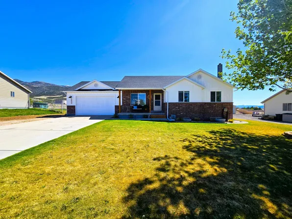 2026 E Saddleback View Dr, Enoch, UT 84721