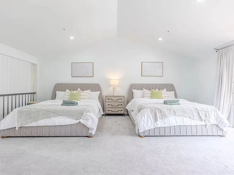 1209 Midwickhill Dr — Photo 23