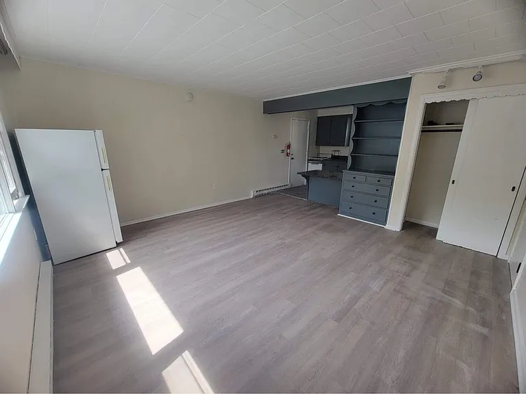 539 Bloomingrove Dr #2 — Photo 2