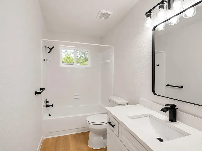 12703 Redfern Dr — Photo 22