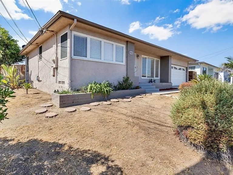 6465 Julie St — Photo 16