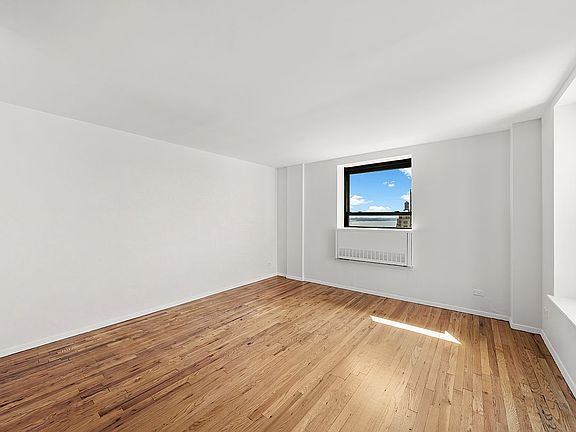 2nd image of 111 Hicks St APT 9D