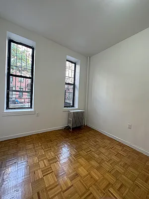 Rented by Peter R. Hungerford, LREB | media 35