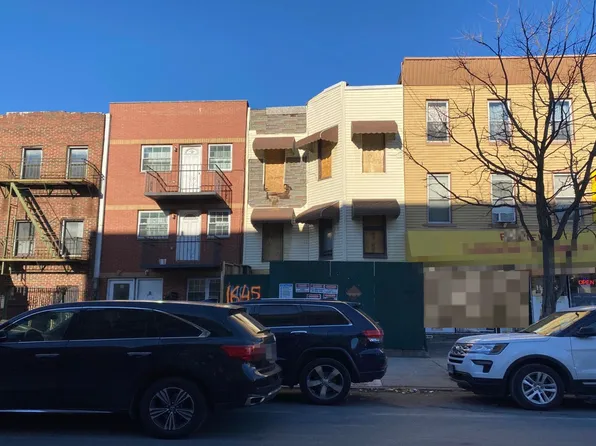 1645 Pacific St, Brooklyn, NY 11213