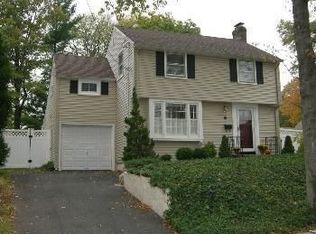 192 2nd St, Fanwood, NJ 07023