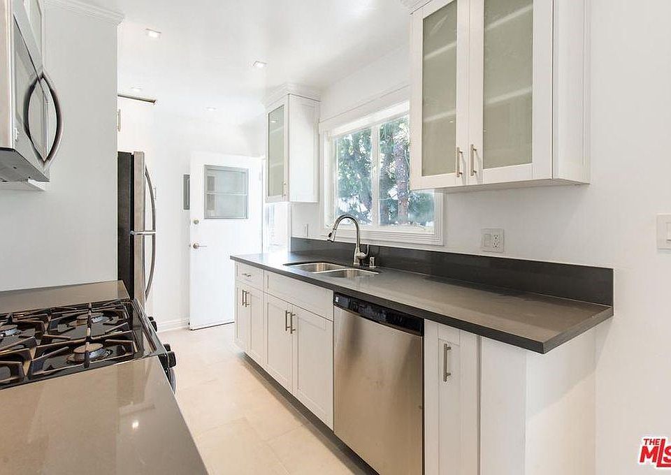 1st image of 130 San Vicente Blvd #C956d3e5f