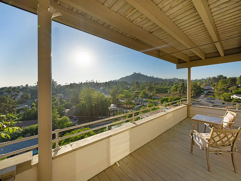 4350 Alta Mira Dr — Photo 53