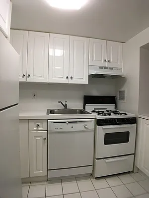 Rented by Citi Habitats | media 11