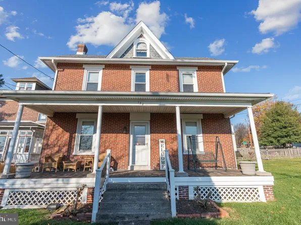 132 Egypt Rd, Mont Clare, PA 19453