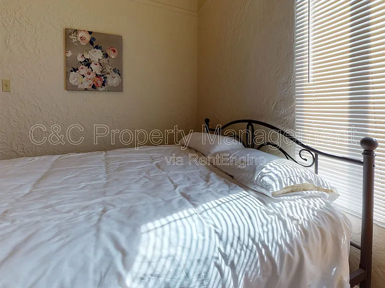 476 Cortes St #A — Photo 4