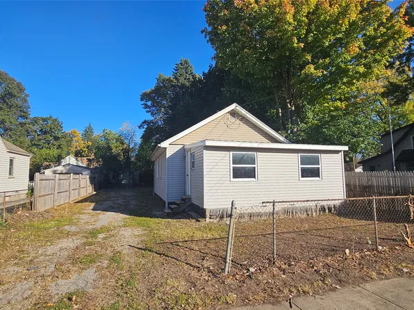 3612 Douglas Ave, Flint, MI 48506