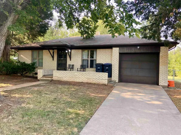 1335 W Olive Ave, El Dorado, KS 67042