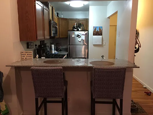 Rented by LDMI Realty Group LLC | media 19