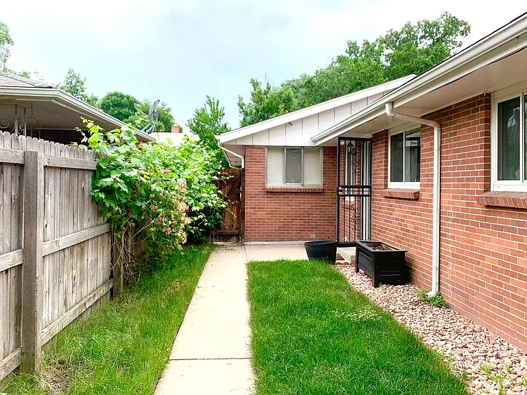 1162 N Krameria St — Photo 9