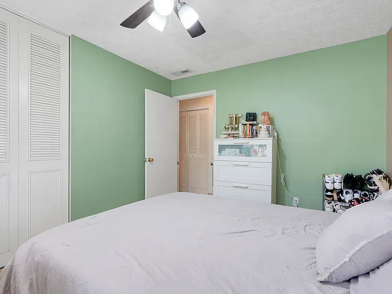 5323 Hansel Ave #E14 — Photo 13