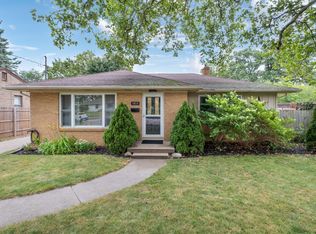 1859 Evergreen St SE, Grand Rapids, MI 49506