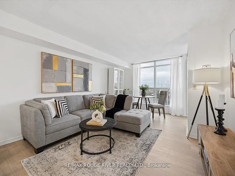 340 Watson St W #305 — Photo 11