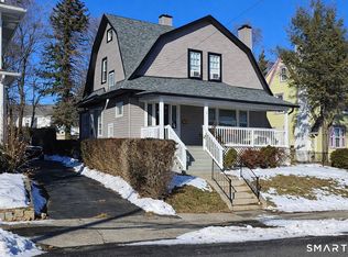 34 Harlem Ave, Bridgeport, CT 06606