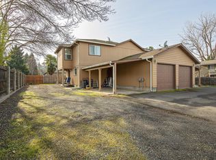 3286 Bursell Rd, Central Point, OR 97502
