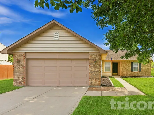 8623 Robin Run Way, Avon, IN 46123