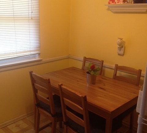 4th image of 4483 Hazeltine Ave