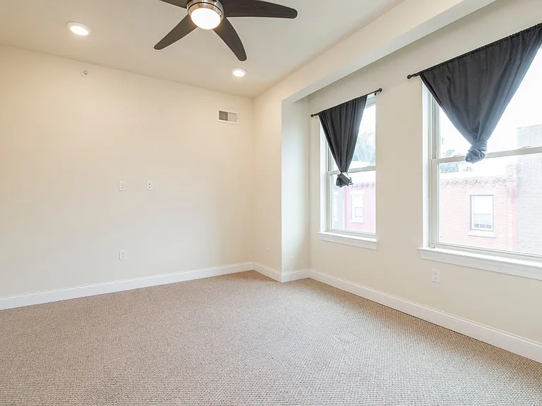 1825 N Bouvier St #B — Photo 32