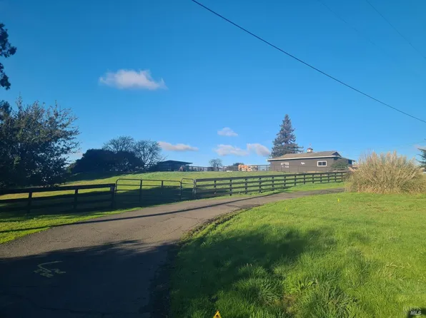 9640 Lau Lane, Penngrove, CA 94951