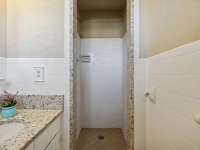 7424 George Gaines Rd — Photo 12