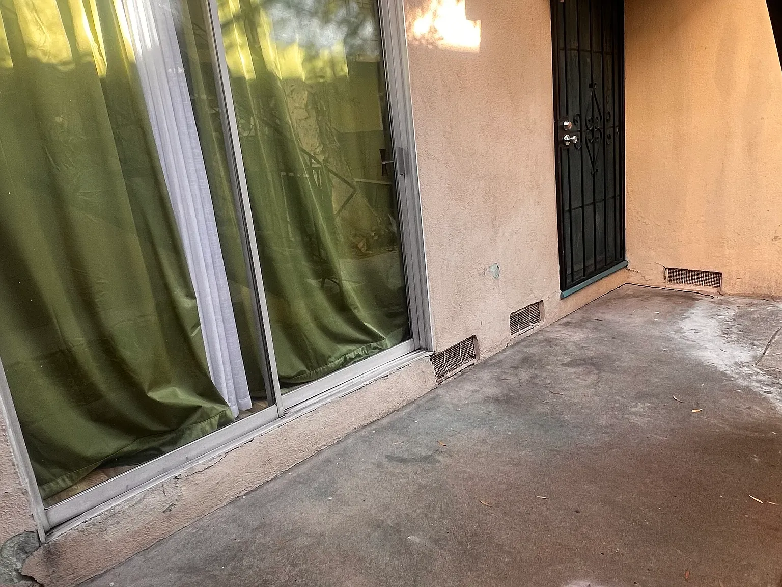 2 bed, 1.5 bath, 1125 sqft, $2,975 — Photo 3