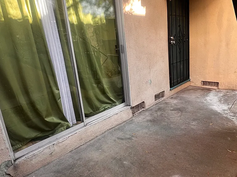 3562 Mentone Ave — Photo 3