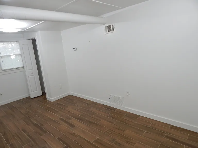 Large Bedroom