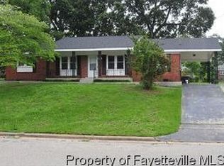 3218 McChoen Dr, Fayetteville, NC 28301