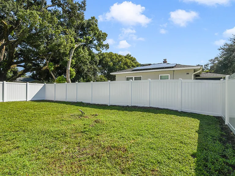 2201 Hand Blvd — Photo 19