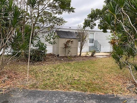 2nd image of 35250 SW 177th Ct Unit 194