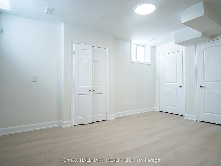 118 Fairholme Ave #2 — Photo 5