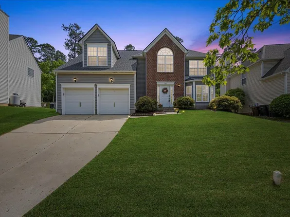 121 Talley Ridge Dr, Holly Springs, NC 27540