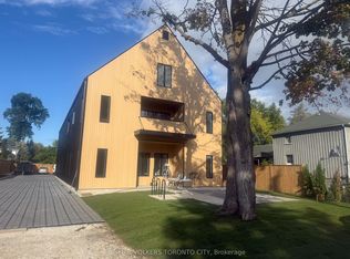 32 Oak St, Collingwood, ON L9Y 2X6
