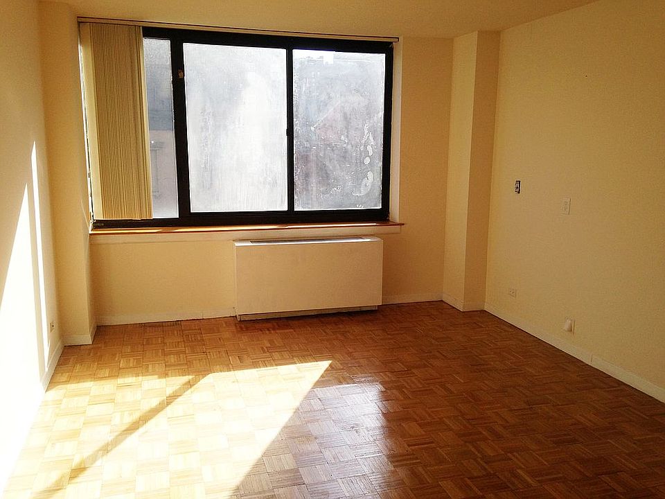 1st image of 159 E 30th St APT 6D