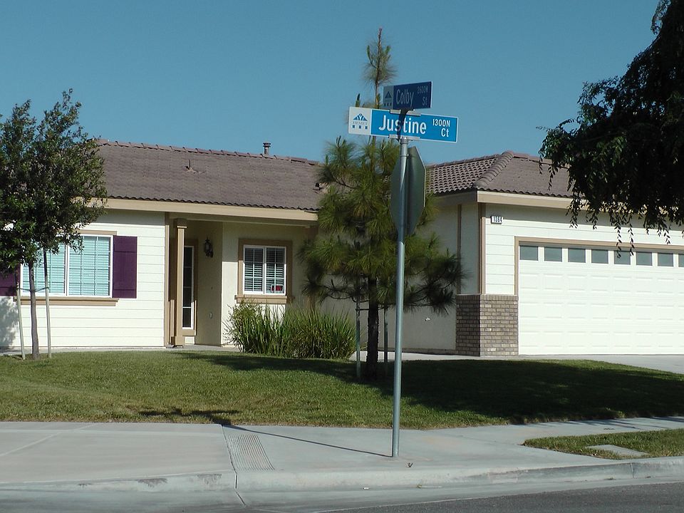 2nd image of 1364 Justine St