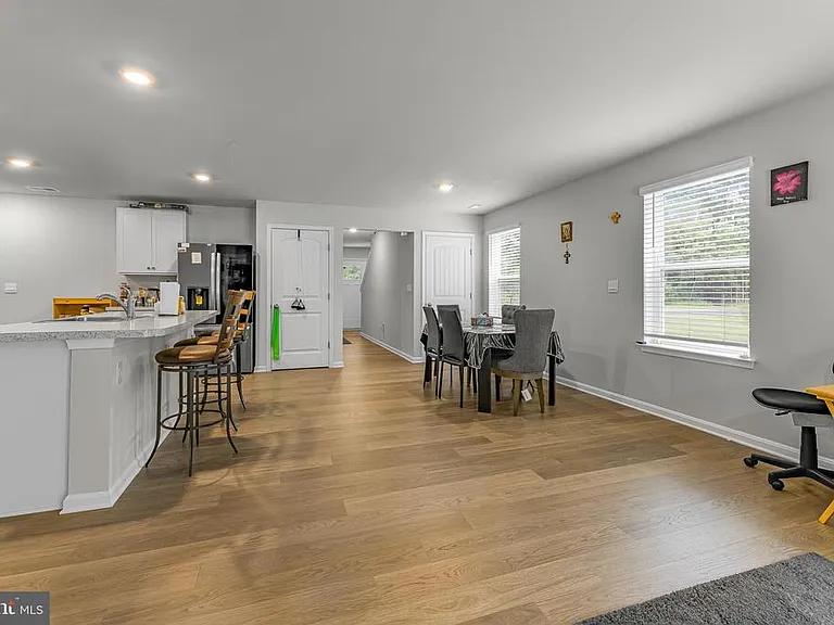 459 Currant Cir — Photo 5