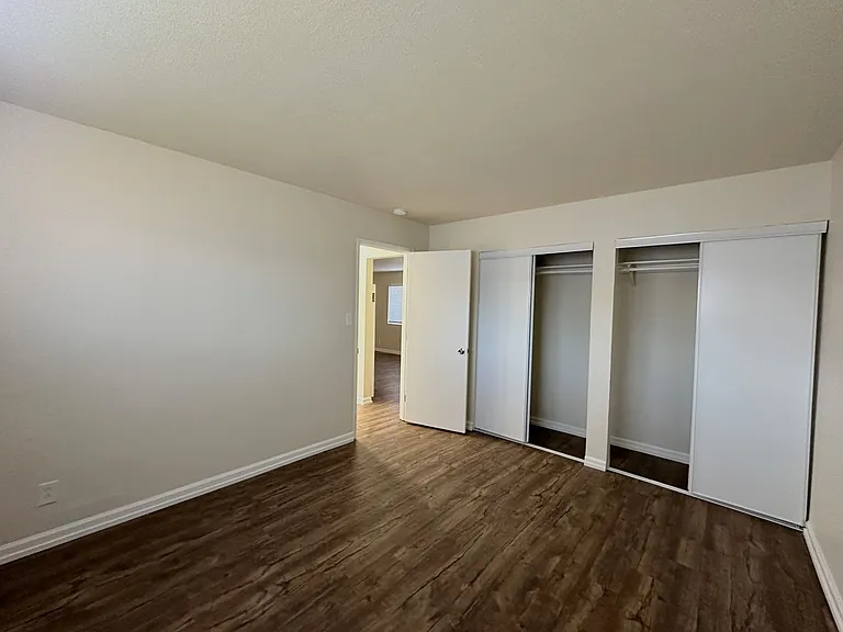 Lincoln Courtyards at 531 Glendora Avenue — Photo 34