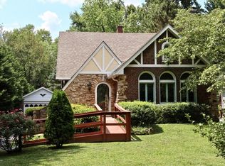 336 Ridgeway Ave, Saint Matthews, KY 40207