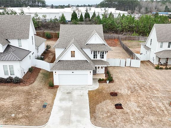 2nd image of 1227 Ruth Way