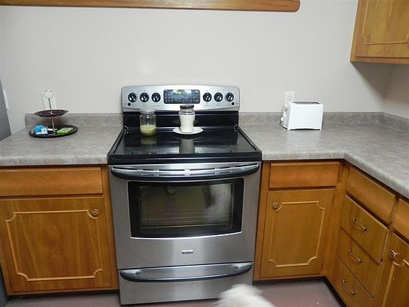 4th image of 530 Mickey St