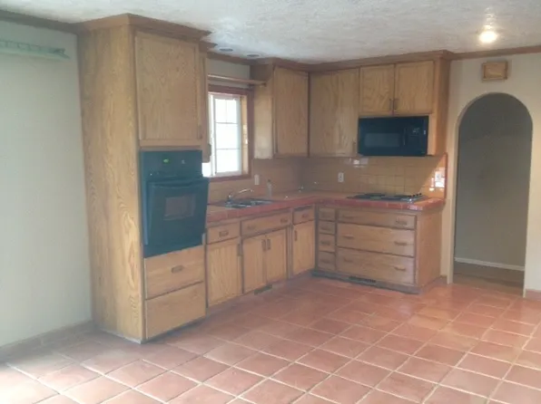 2628 Jasmine Ave, Stockton, CA 95207