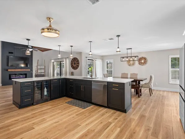 566 SE Oceanspray Terrace, Port St Lucie, FL 34983