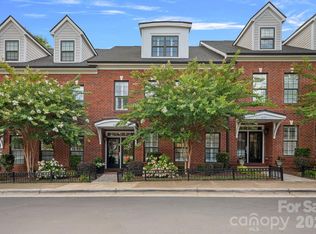 473 S Main St, Davidson, NC 28036